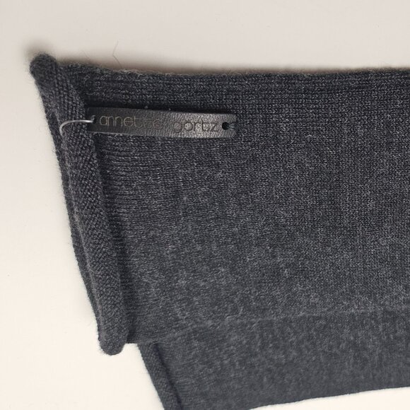 Annette Gortz Fingerless Gloves - Picture 3 of 4